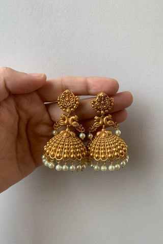 Jhumka design in gold on sale 2018