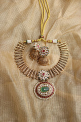 Antique Kundan Oval Set