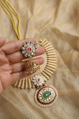 Antique Kundan Oval Set