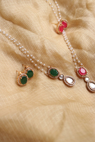 Pearl Oval Pendant Chain Set