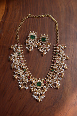 Kundan Circles Short Guttapusalu Set