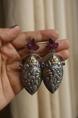 GS Two Tone Leaf Earrings