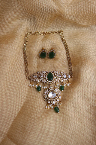 AD Kundan Tilak Green Choker Set