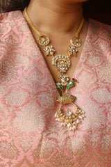 Kundan Bird Chaand V Neck Set