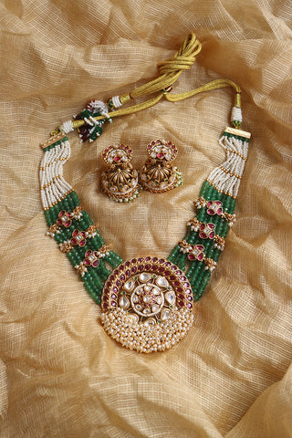 Kundan Pearls Ruby Motif Set