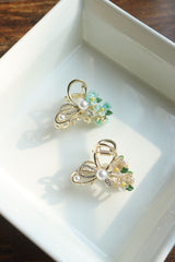 Flower Pearl Claw Clip