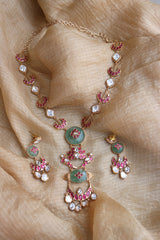 Kundan Chaand Pendant Set