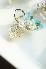 Flower Pearl Claw Clip