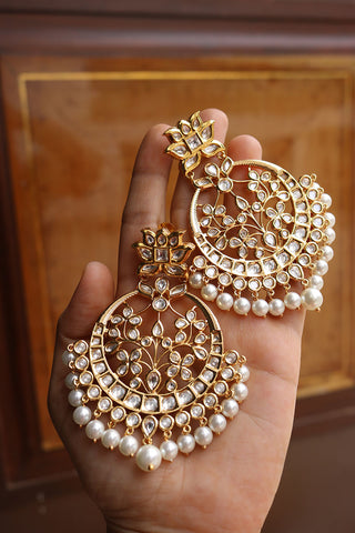 Big Kundan White Statement Chaandbalis