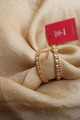 Basic Kundan Dot Bangles