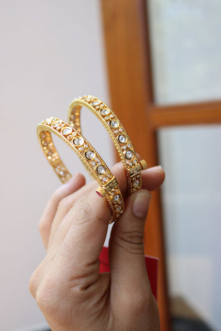 Basic Kundan Dot Bangles