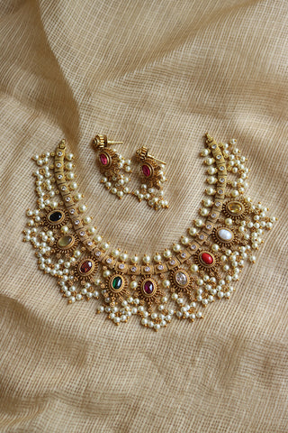 Navratna Oval Guttapusalu Set