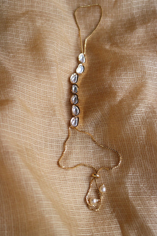 Single Line Kundan Handchain